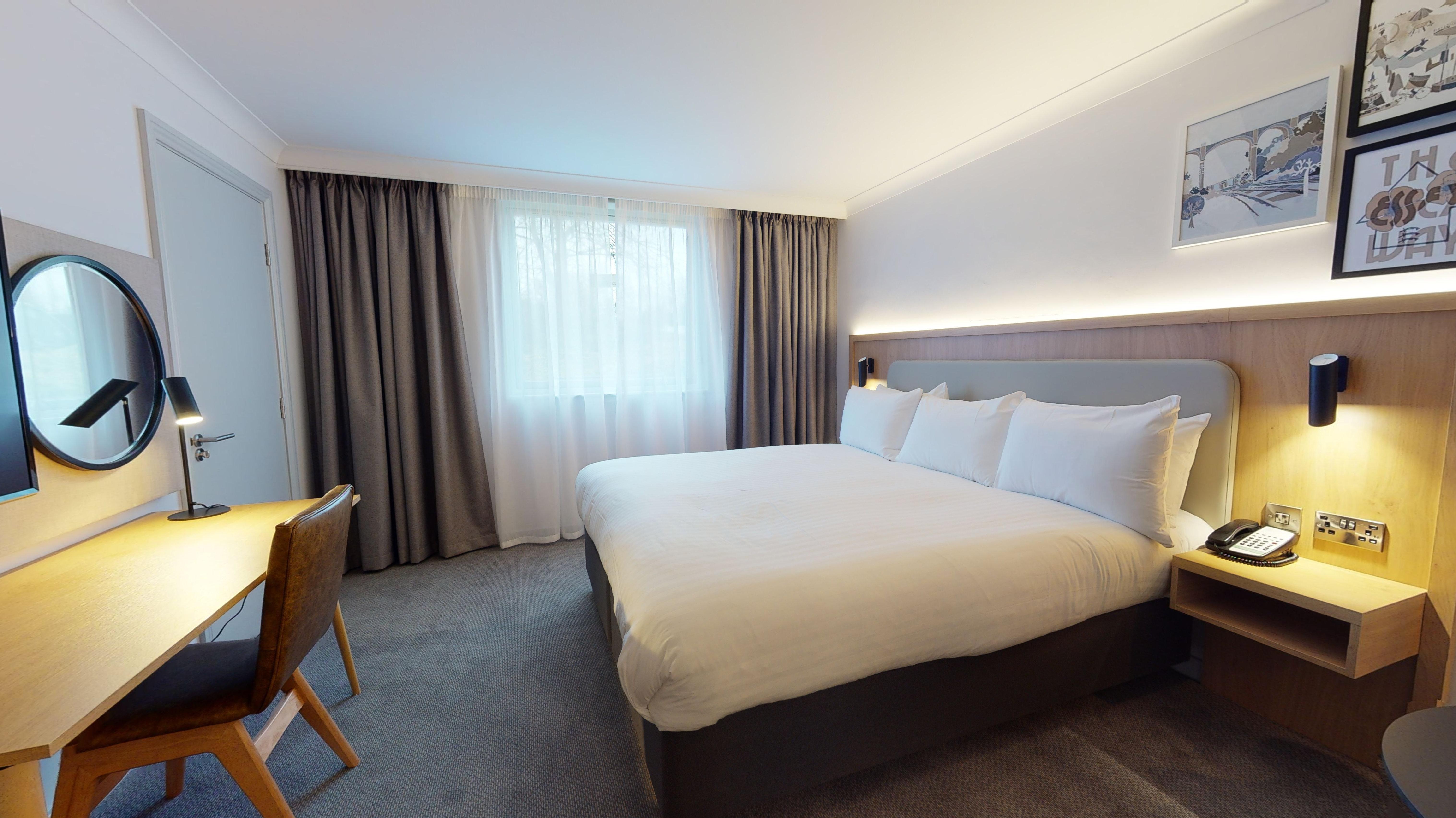 Holiday Inn Brentwood By Ihg Exterior foto