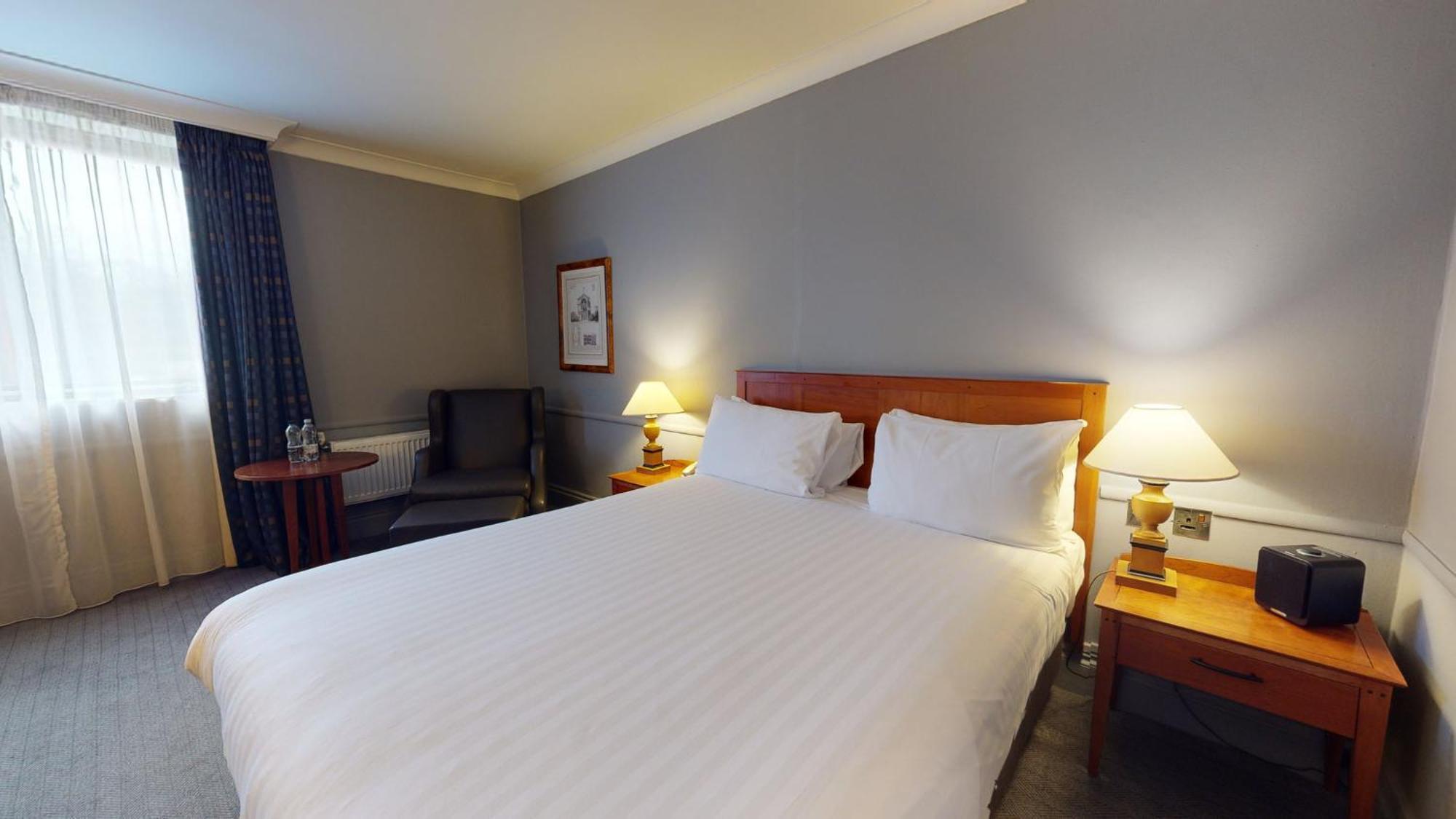 Holiday Inn Brentwood By Ihg Exterior foto