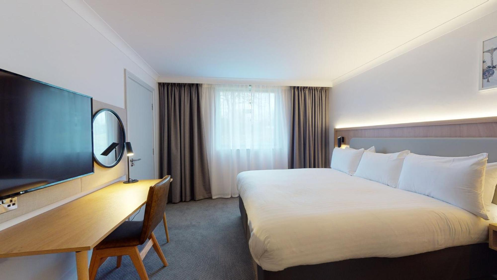 Holiday Inn Brentwood By Ihg Exterior foto
